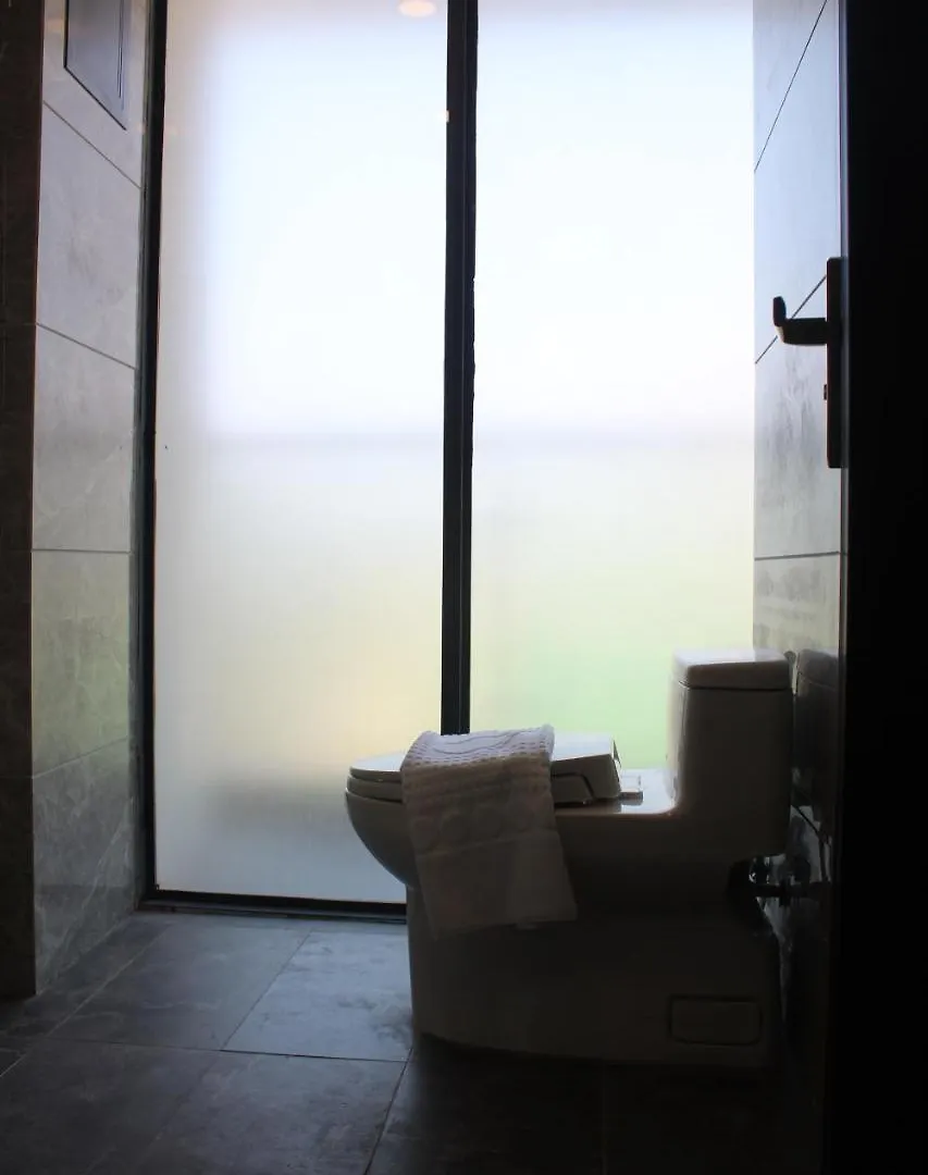 308 Hotel Sihanoukville 3*,